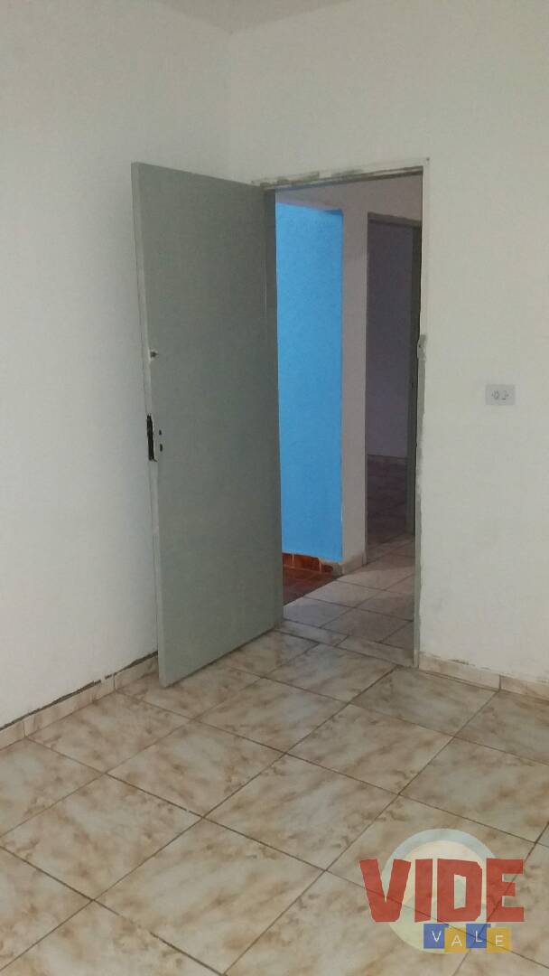 Casa à venda e aluguel com 3 quartos, 400m² - Foto 11