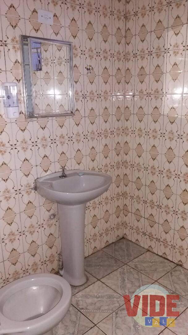 Casa à venda e aluguel com 3 quartos, 400m² - Foto 9