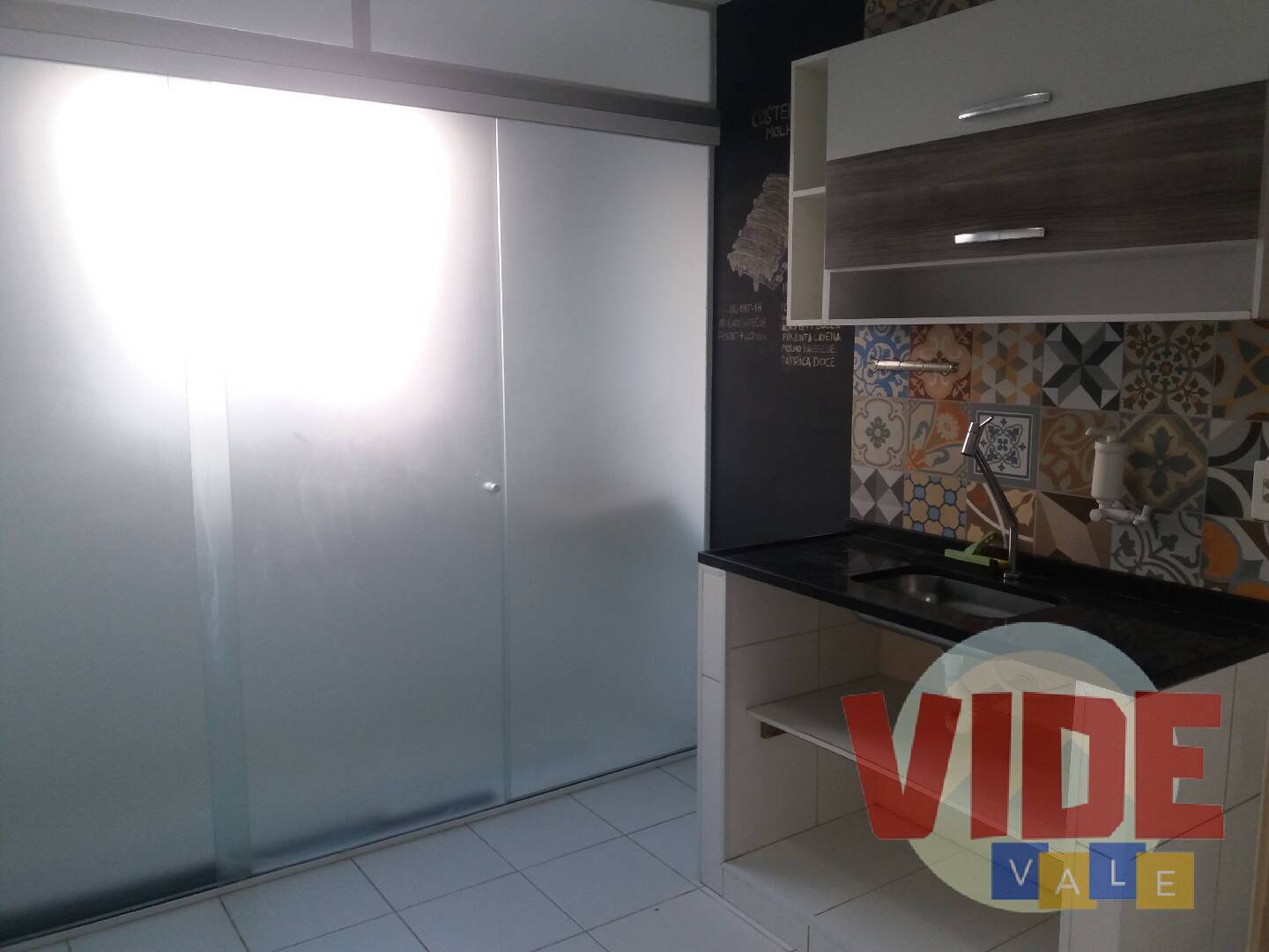 Apartamento à venda com 1 quarto, 38m² - Foto 1