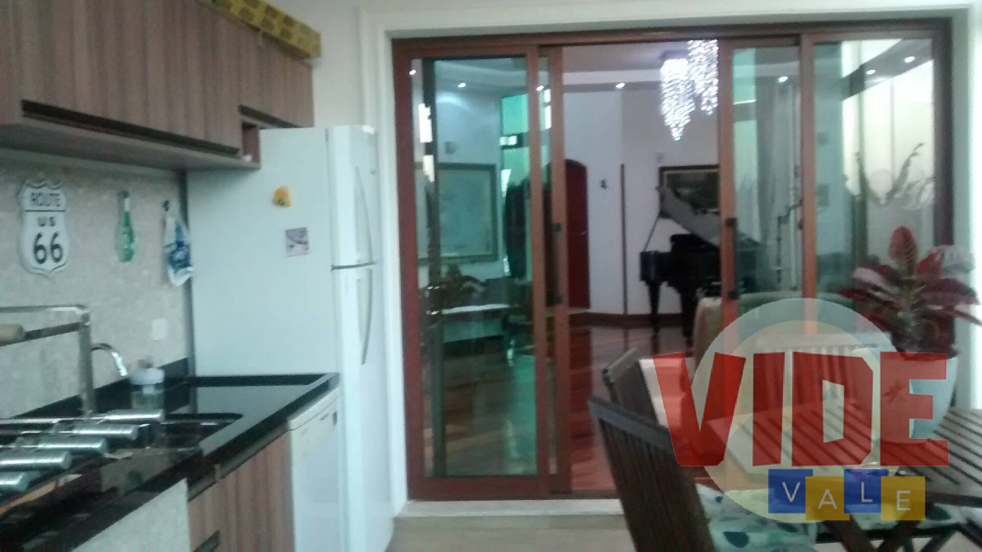 Casa à venda com 4 quartos, 560m² - Foto 5