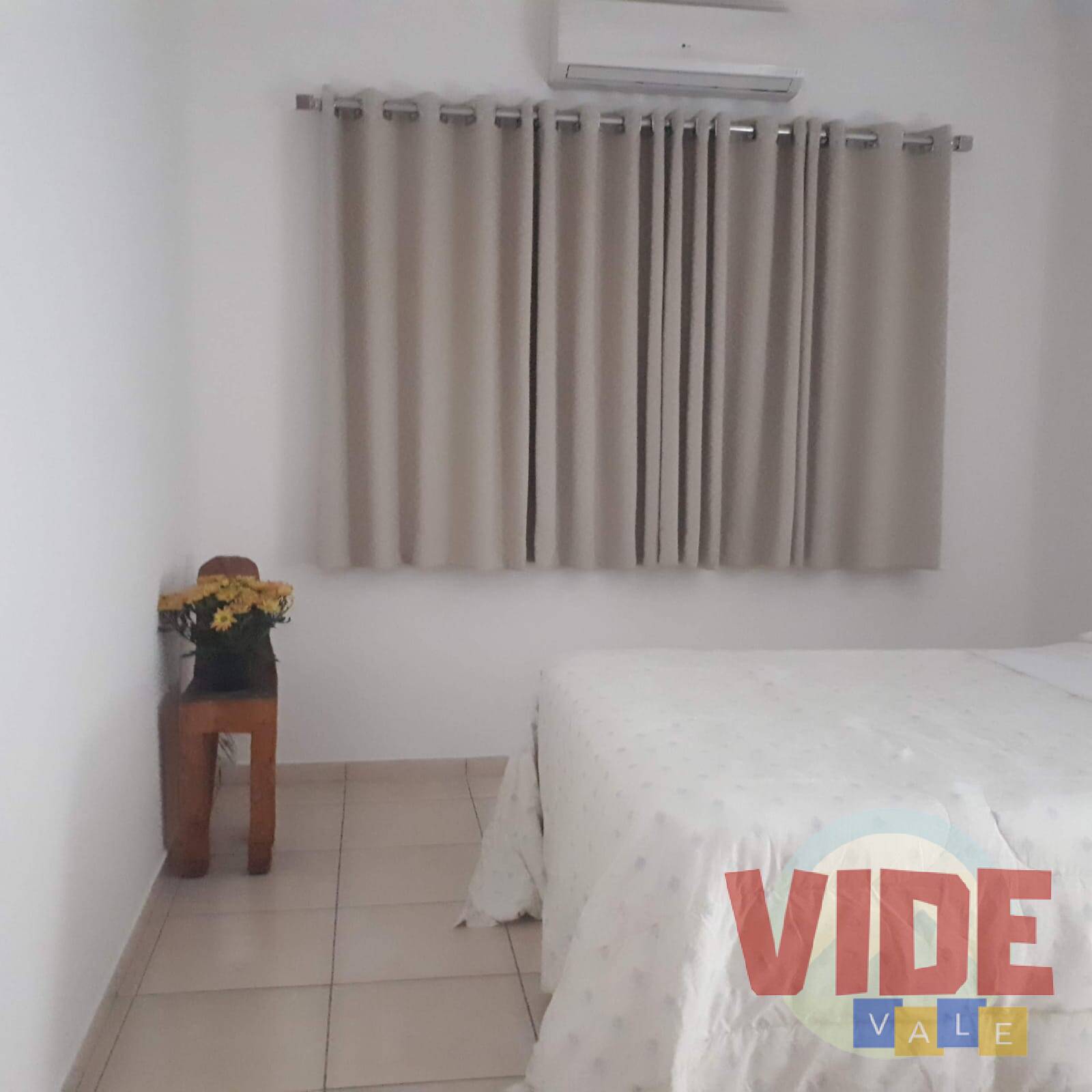 Casa à venda com 2 quartos, 152m² - Foto 11