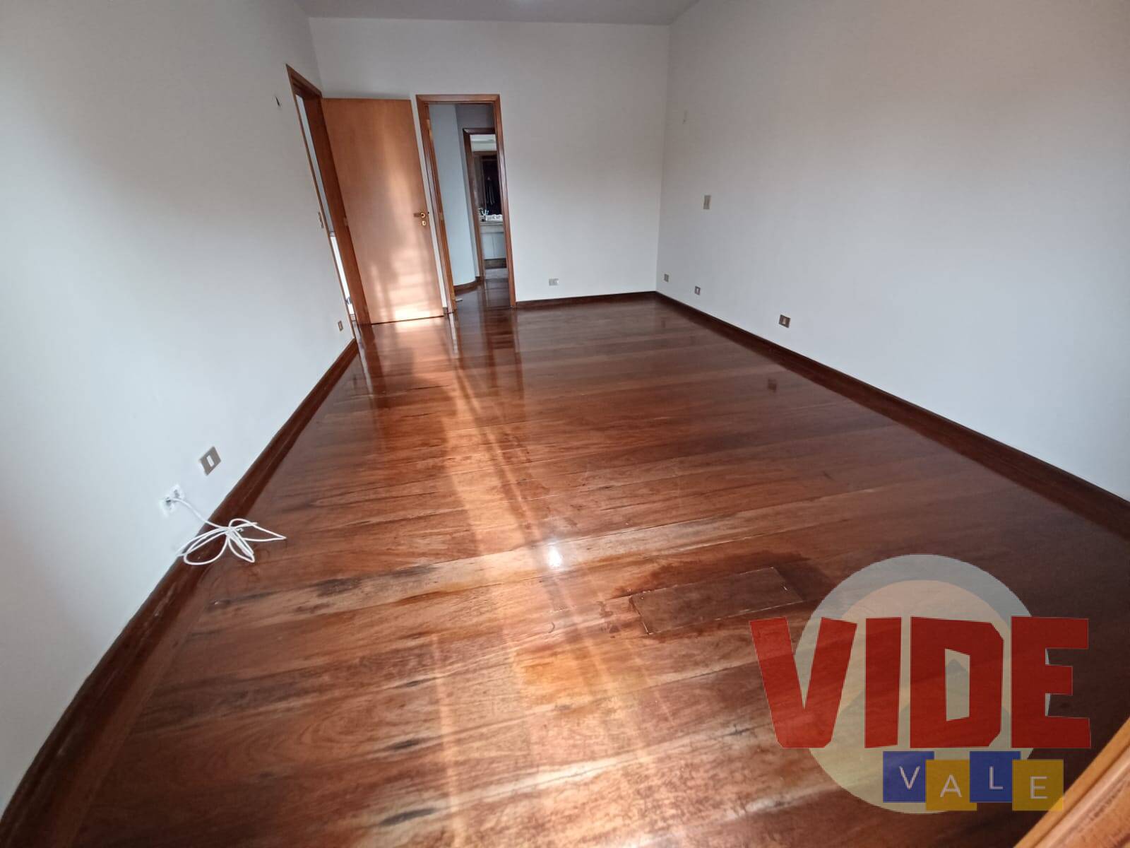 Casa de Condomínio à venda e aluguel com 4 quartos, 493m² - Foto 37