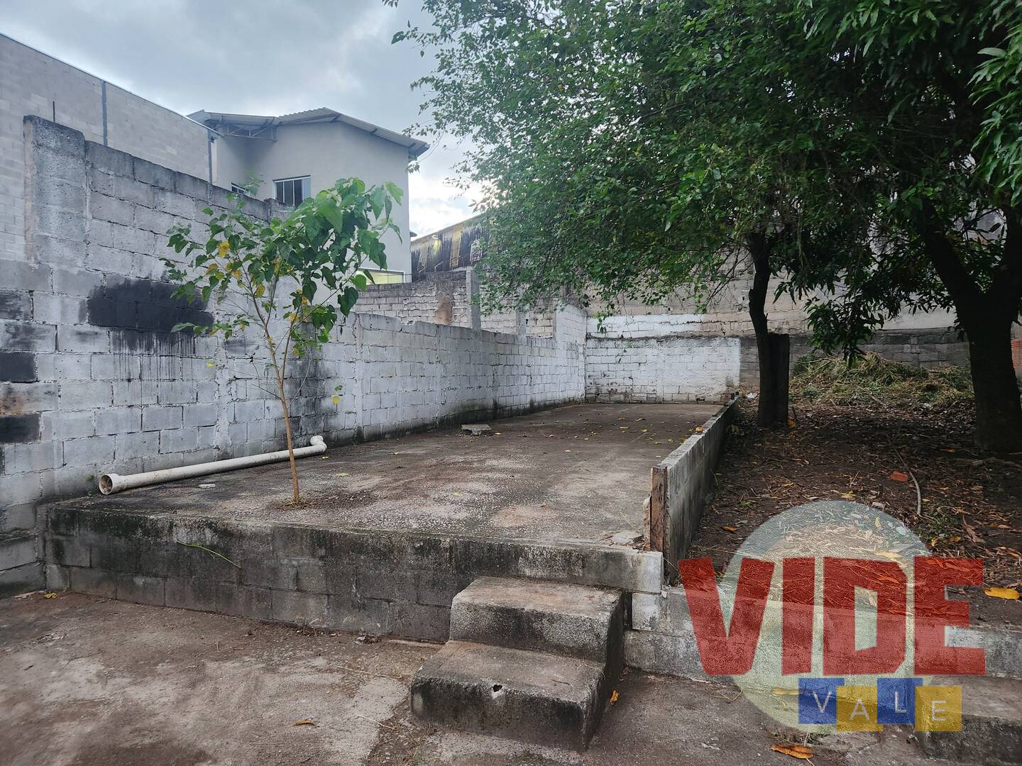 Casa à venda e aluguel com 3 quartos, 400m² - Foto 15