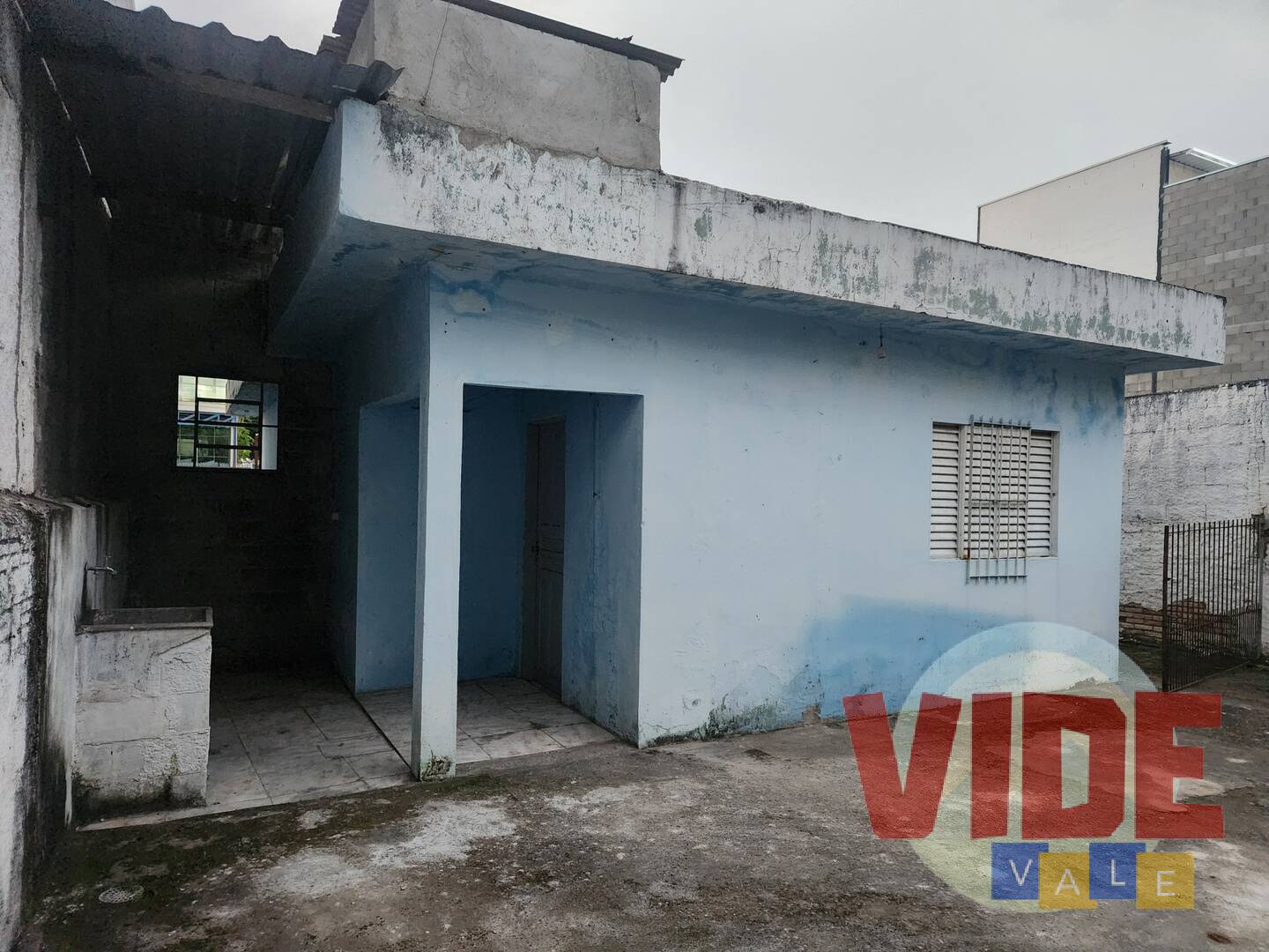 Casa à venda e aluguel com 3 quartos, 400m² - Foto 3