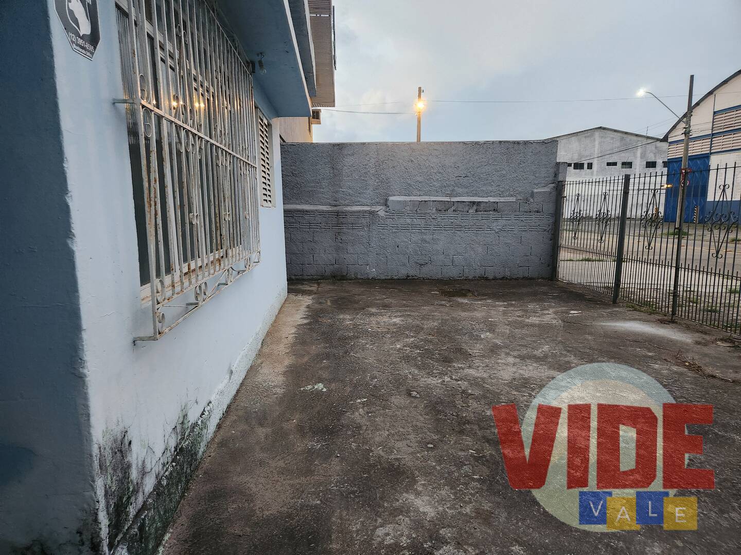 Casa à venda e aluguel com 3 quartos, 400m² - Foto 18