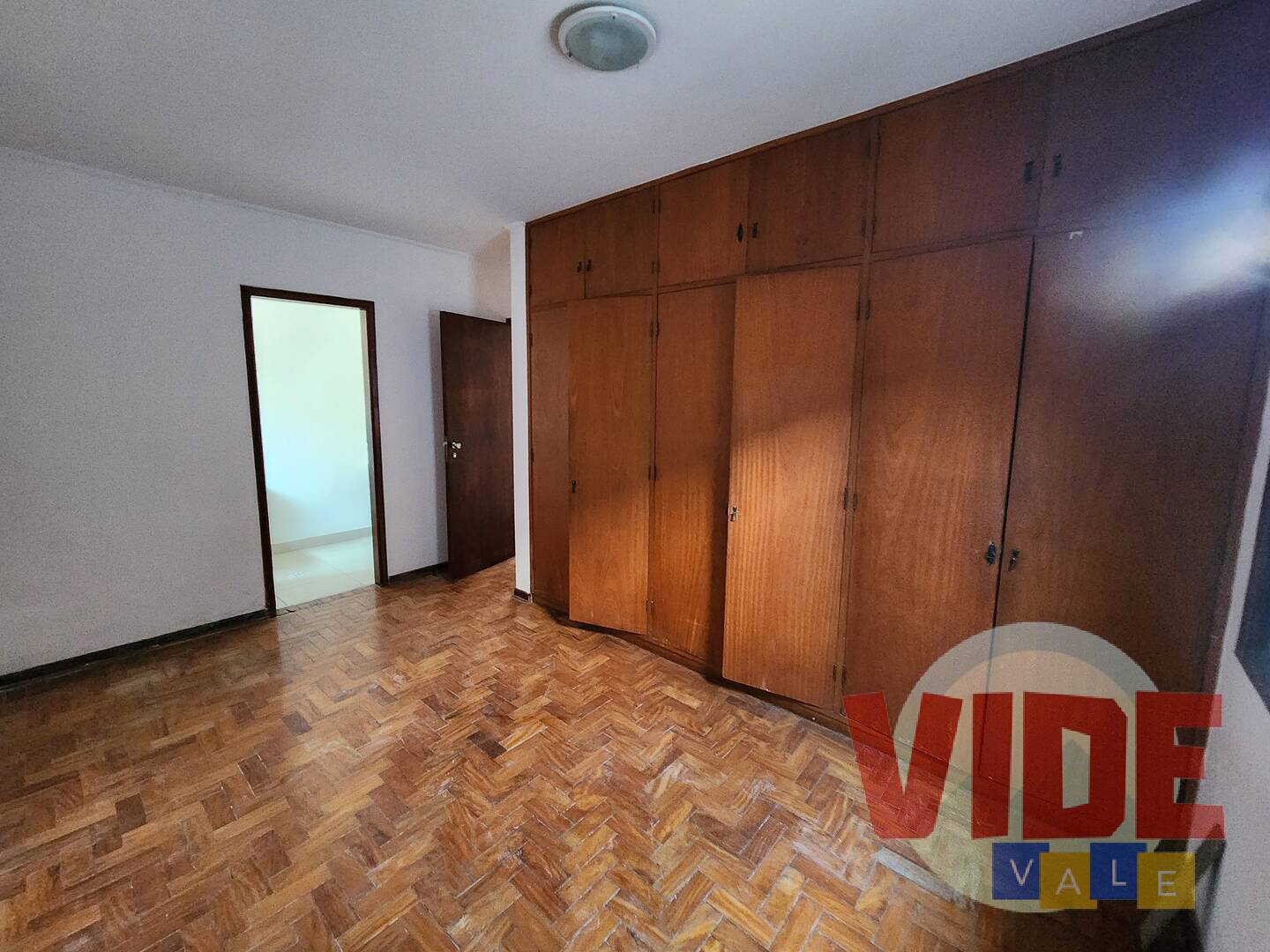 Casa à venda e aluguel com 5 quartos, 450m² - Foto 12