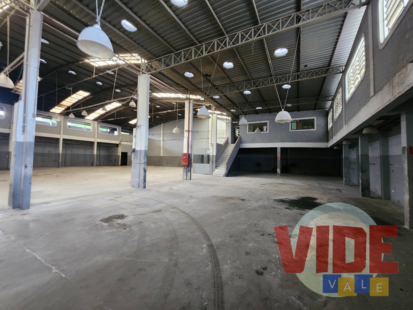 Depósito-Galpão-Armazém à venda e aluguel, 1742m² - Foto 7