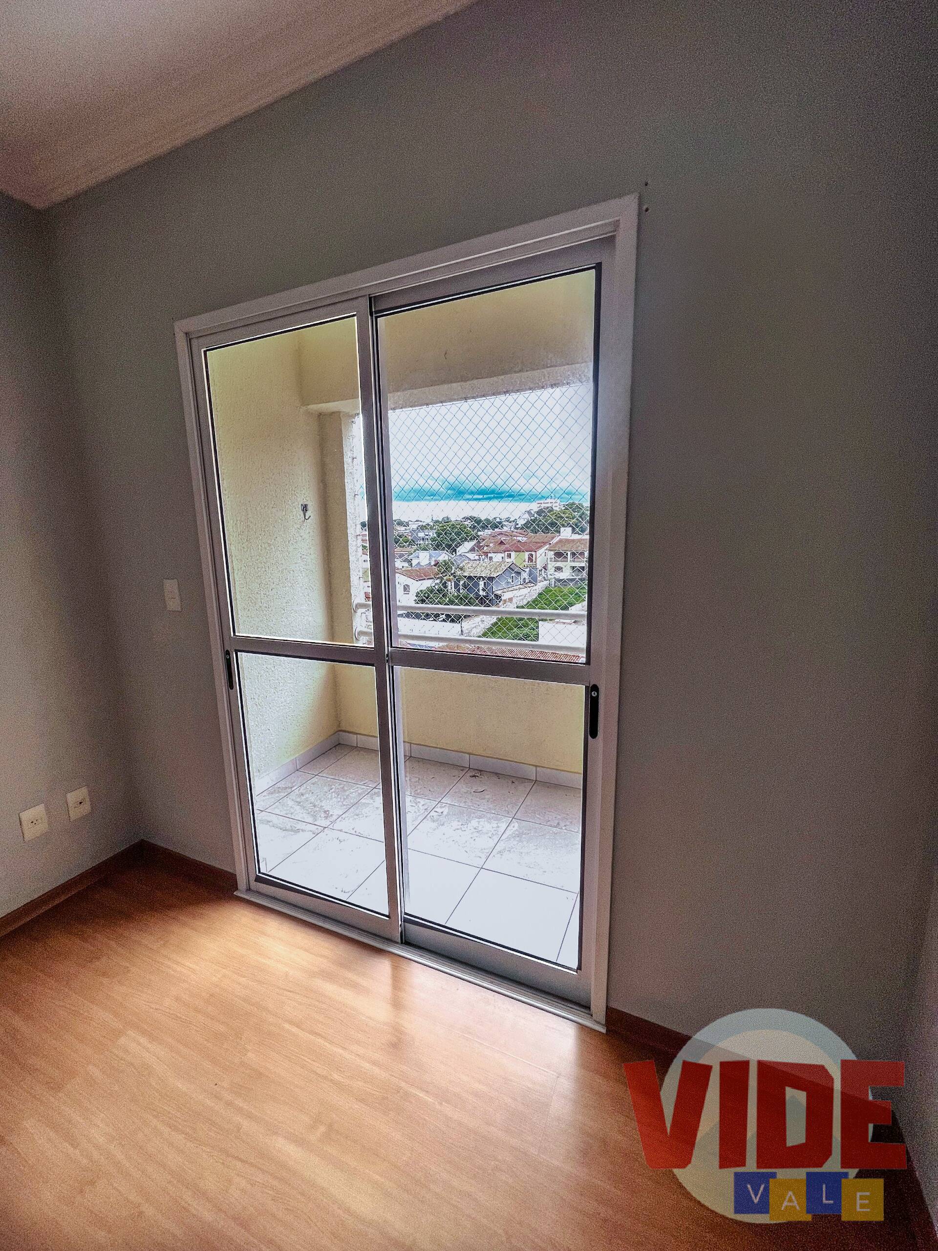 Apartamento à venda com 3 quartos, 77m² - Foto 2